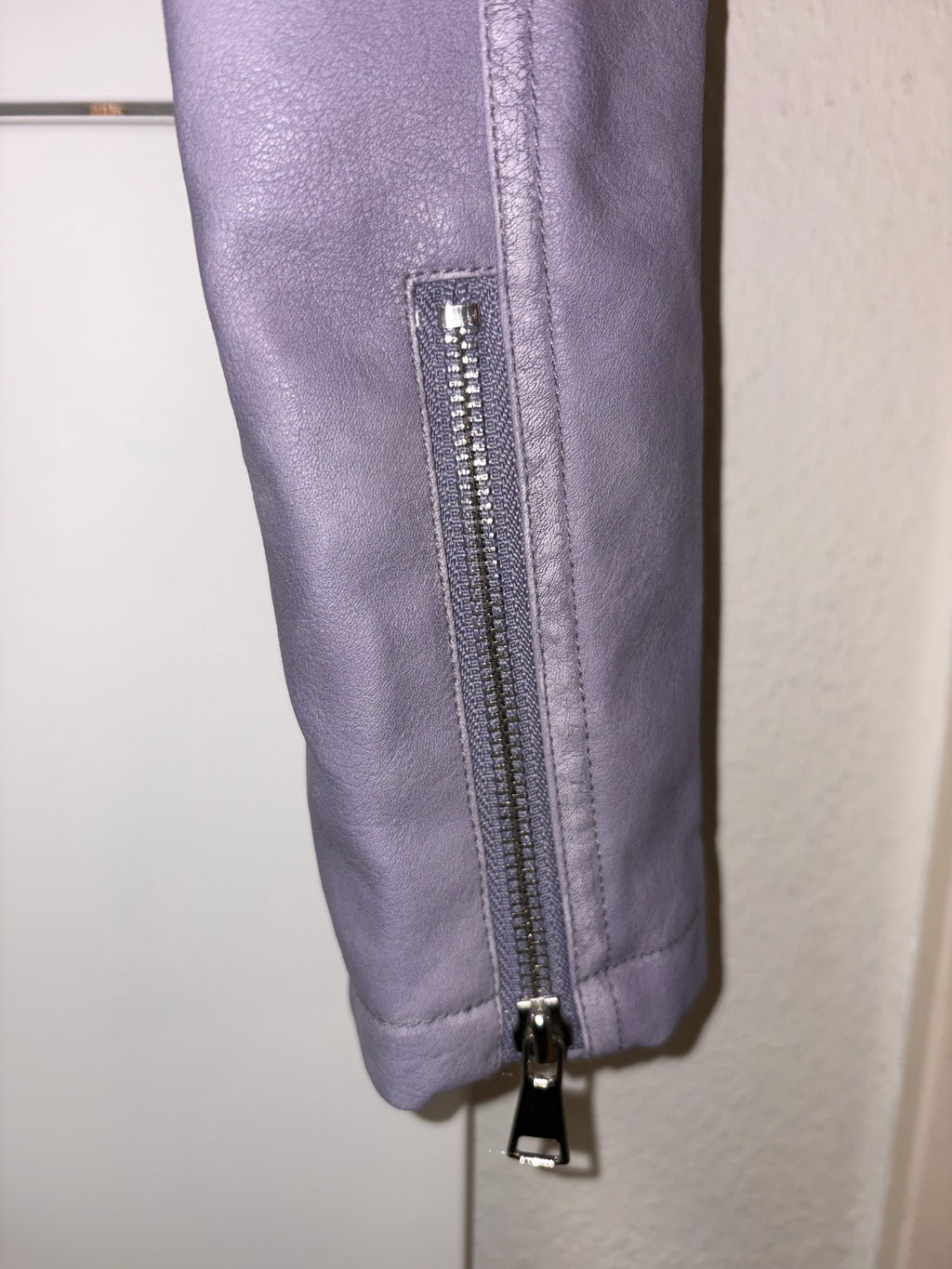 Leather Jacket💜
