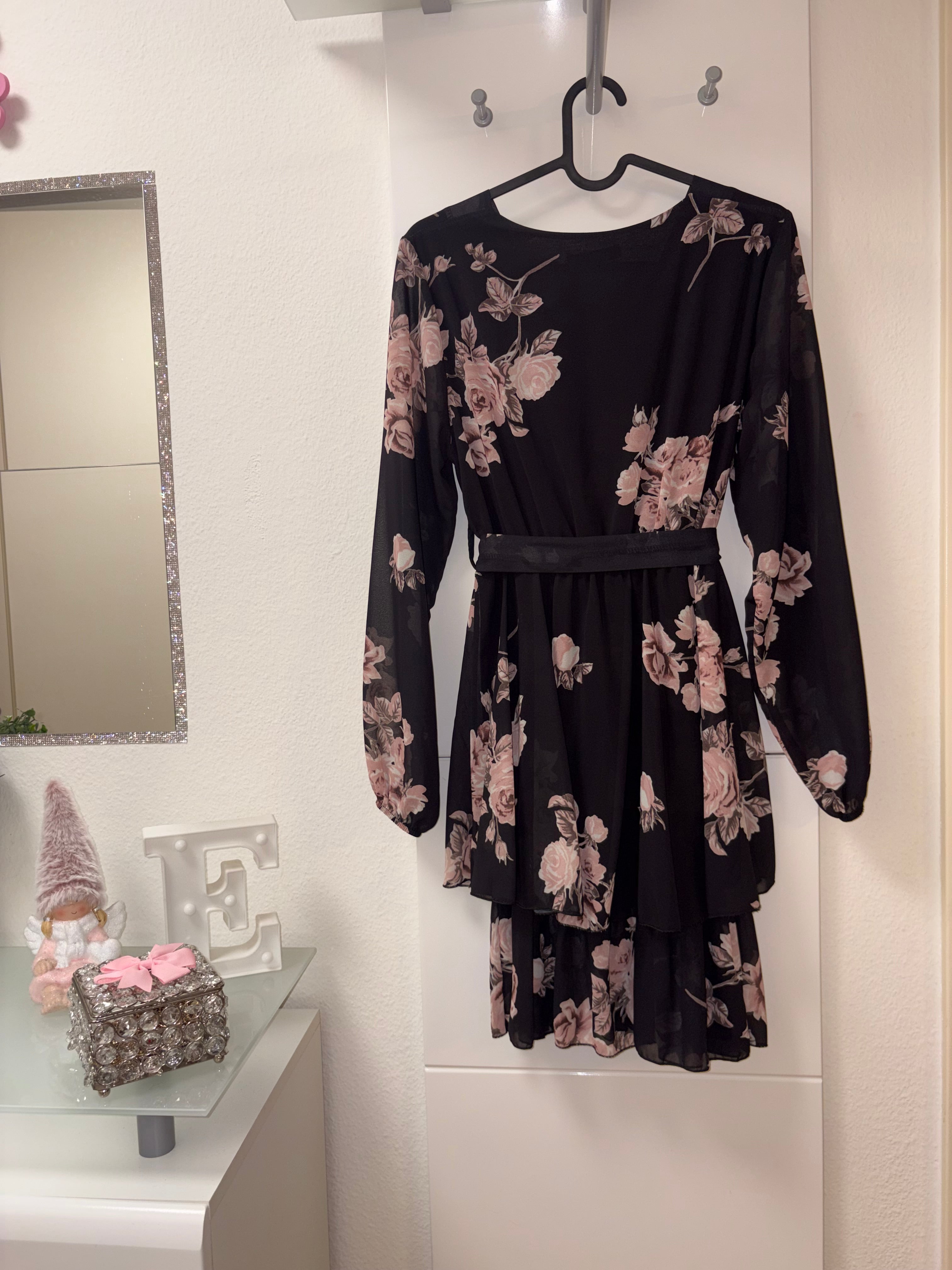 Dress🩷🖤